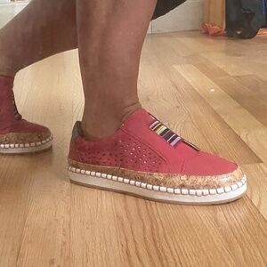 Red espadrille-style slide on